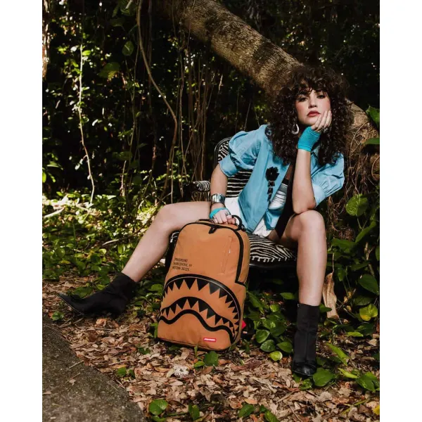 Mochila Sprayground Shark Central DLX-Faux Suede