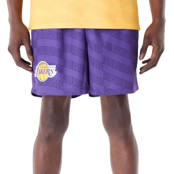 Short Lakers de New Era en morado - frontal