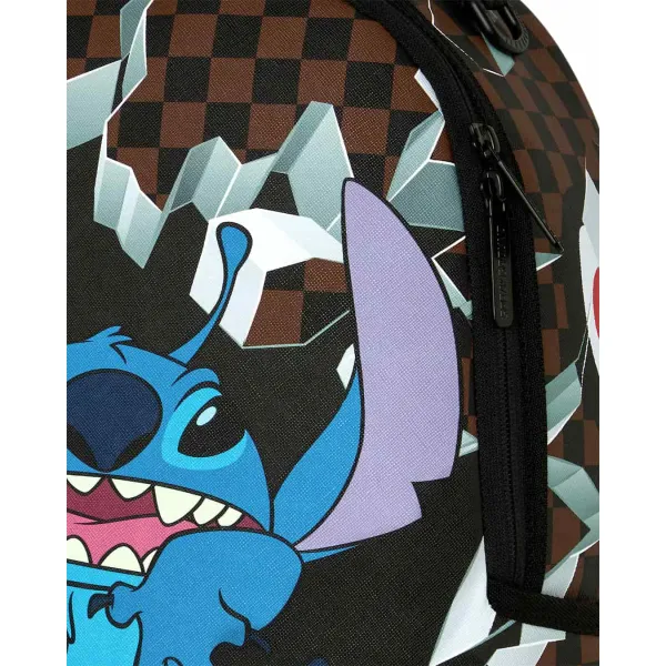 Sprayground Stitch Breakout - Mochila Disney detalle 1 Sprayground Stitch Breakout - Mochila Disney detalle 1