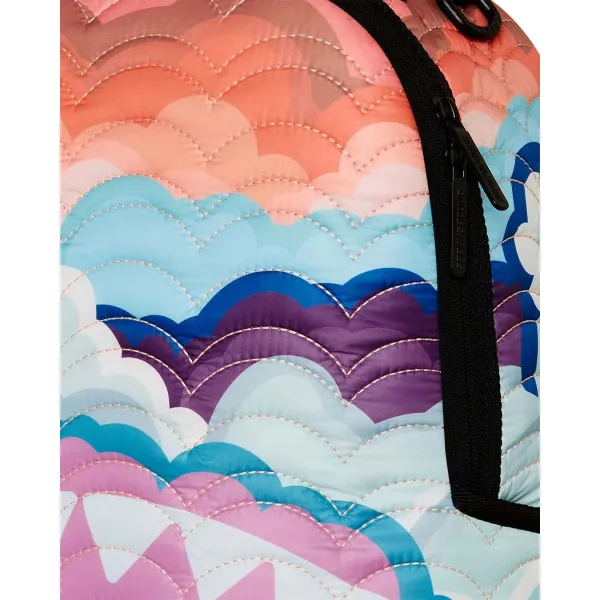 Sprayground Quilted Cloud 910B6949NSZ - detalle 1 Sprayground Quilted Cloud 910B6949NSZ - detalle 1