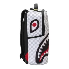 Mochila Sprayground blanca Shark in Paris 3d - lado Mochila Sprayground blanca Shark in Paris 3d - lado