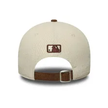 Gorra curva MLB Yankees M-Crown de New Era en Beige, cierre Gorra curva MLB Yankees M-Crown de New Era en Beige, cierre
