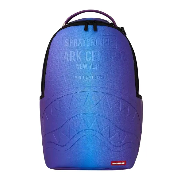 Mochila Sprayground Shark Central Embossed Dusk B9627 azul y violeta con boca de tiburón en relieve - frontal Mochila Sprayground Shark Central Embossed Dusk B9627 azul y violeta con boca de tiburón en relieve - frontal