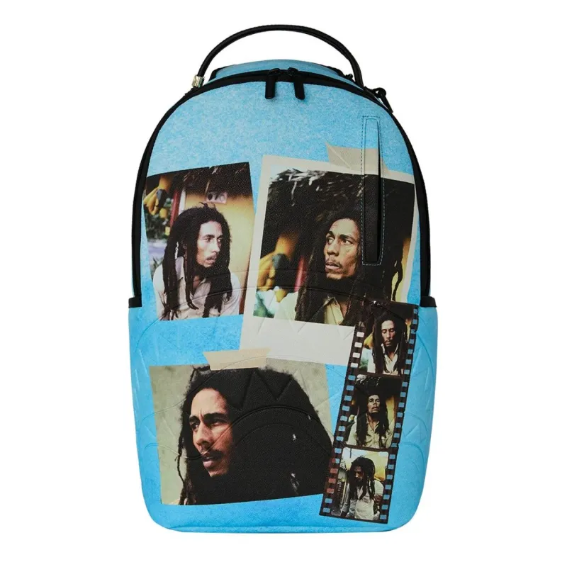 Mochila Sprayground Bob Marley The Legend B9275 azul claro con collage de fotografías - frontal