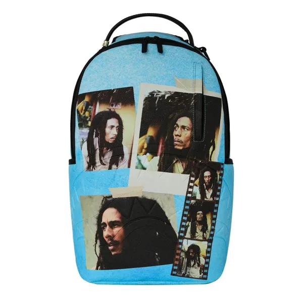 Mochila Sprayground Bob Marley The Legend B9275 azul claro con collage de fotografías - frontal
