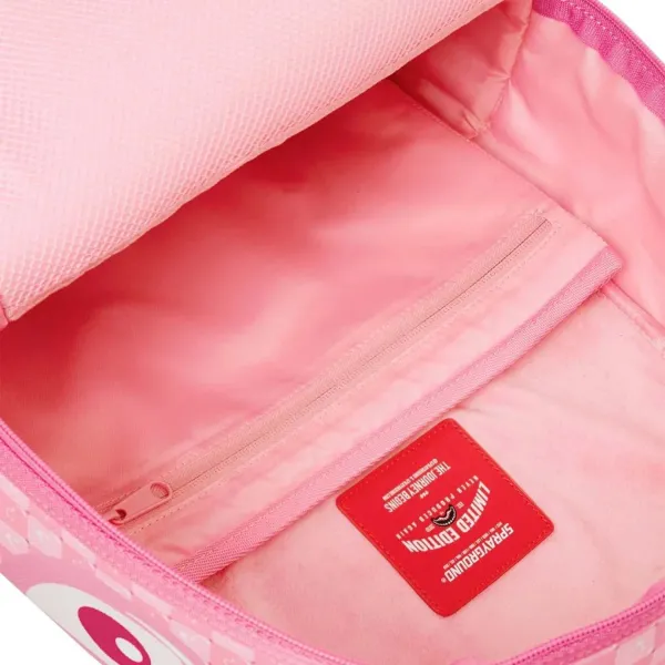 Mochila Sprayground Pink New Check Faces B8715 rosa con cuadros, pequeñas caras y boca de tiburón - interior Mochila Sprayground Pink New Check Faces B8715 rosa con cuadros, pequeñas caras y boca de tiburón - interior