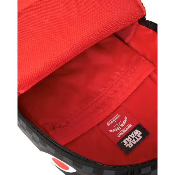 Mochila Sprayground Star Wars Mando y Grogu B9127 con cuadros negros y boca de tiburón - interior