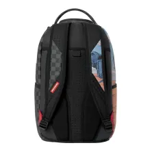 Mochila Sprayground Star Wars Mando y Grogu B9127 con cuadros negros y boca de tiburón - posterior