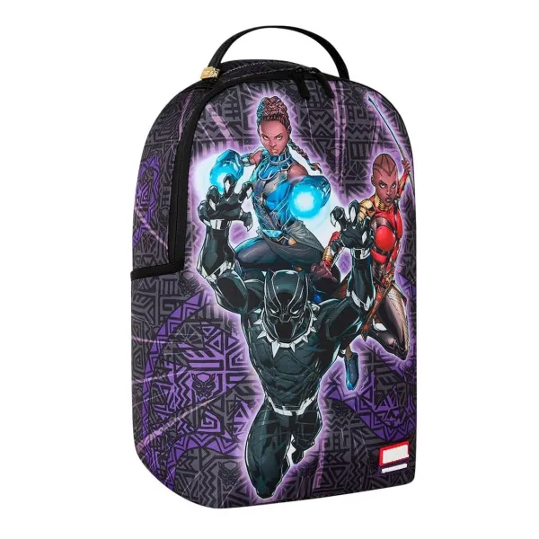 Mochila Sprayground Marvel Black Panther B9120 con Shuri y Okoye en negro y violeta - lateral Mochila Sprayground Marvel Black Panther B9120 con Shuri y Okoye en negro y violeta - lateral