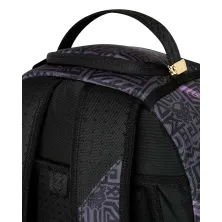 Mochila Sprayground Marvel Black Panther B9120 con Shuri y Okoye en negro y violeta - asa Mochila Sprayground Marvel Black Panther B9120 con Shuri y Okoye en negro y violeta - asa