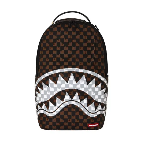 Sprayground Brown Cream Drip Check de cuadros marrones y negros, efecto goteo y boca de tiburón en blanco y gris - frontal