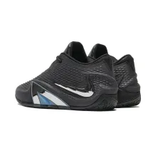 Nike Ja 4 Nightmare en color negro parte trasera