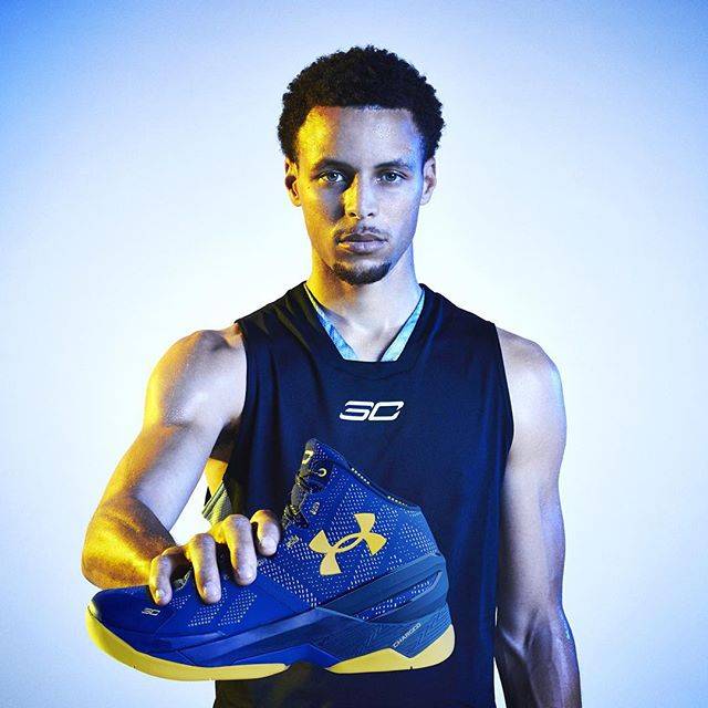 boxeo desayuno Cien años UNDER ARMOUR vs NIKE | La amenaza a un reinado