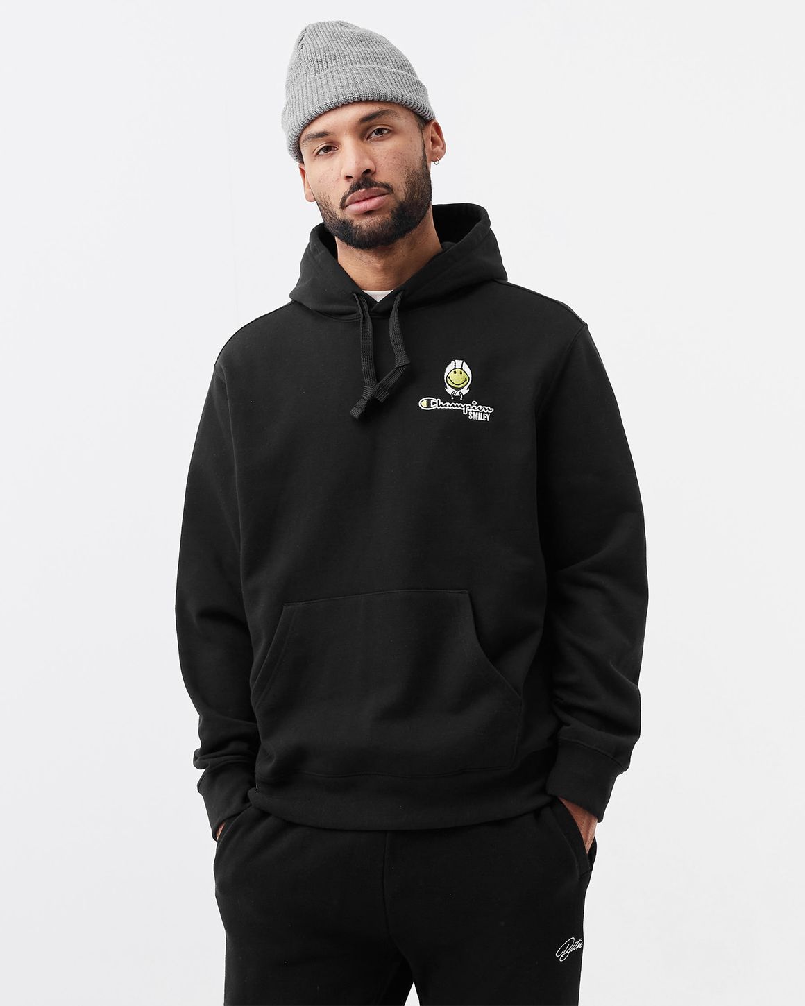 Sudadera Champion en negro ✓ Smiley Colab