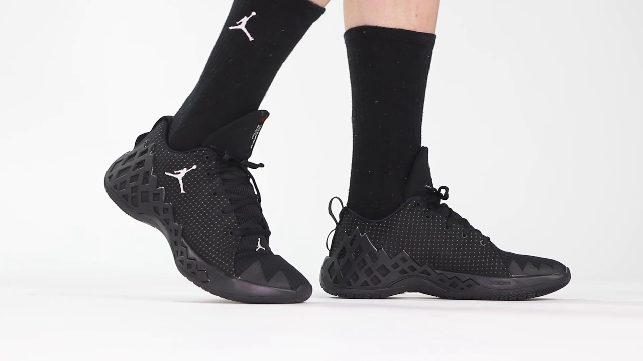 Nike Air Jordan Diamond Low en negro ️ zapatillas baloncesto