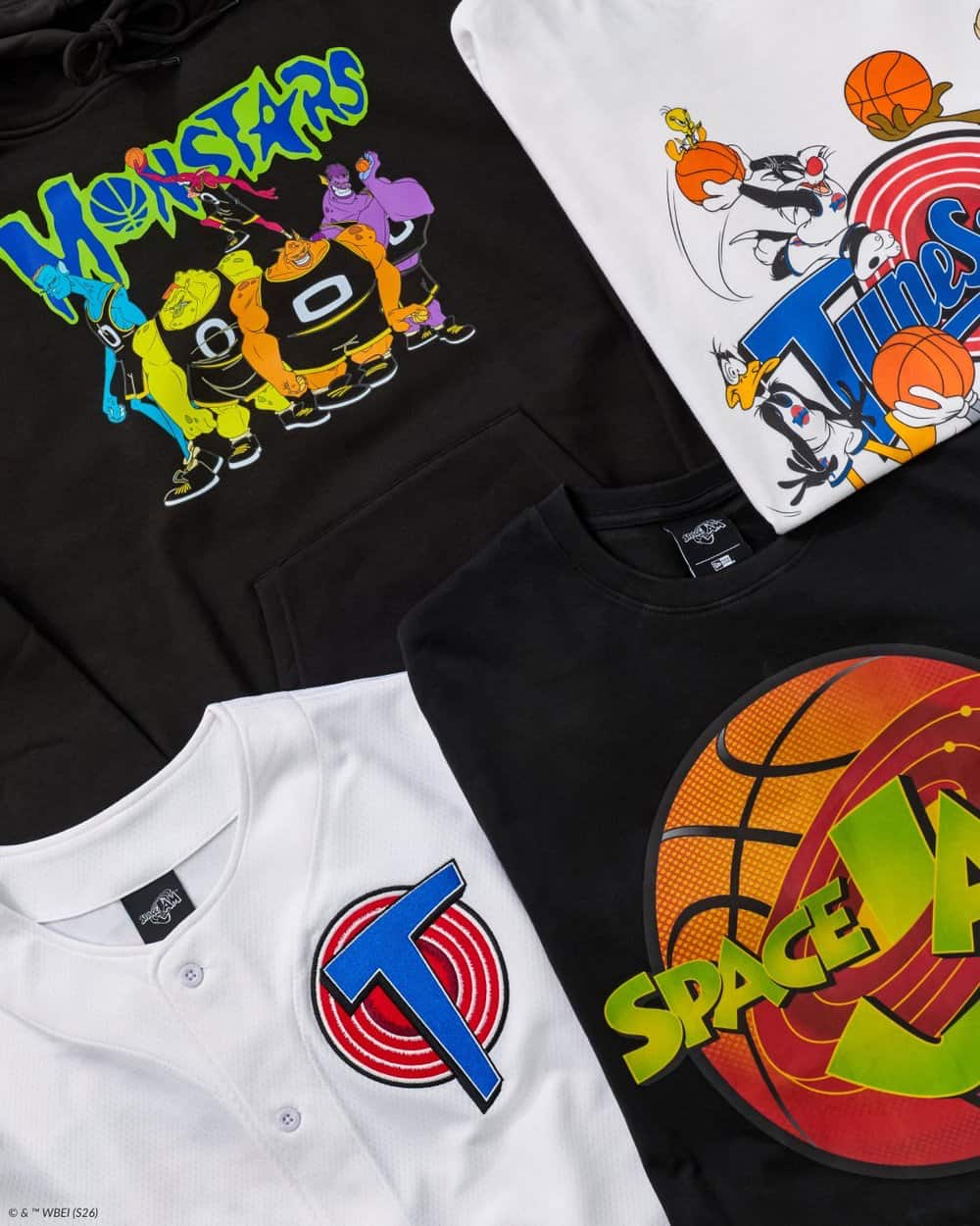 ropa space jam de new era