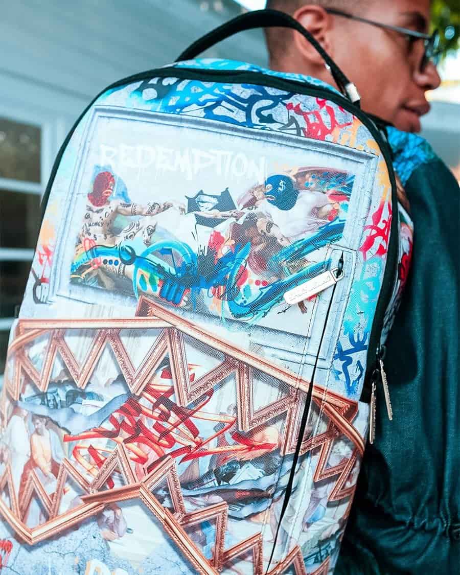 mochila sprayground museum