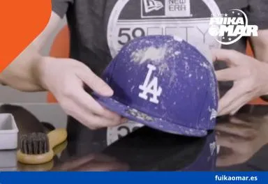 Cómo cuidar y lavar tu gorra de baloncesto sin dañarla Cómo cuidar y lavar tu gorra de baloncesto sin dañarla